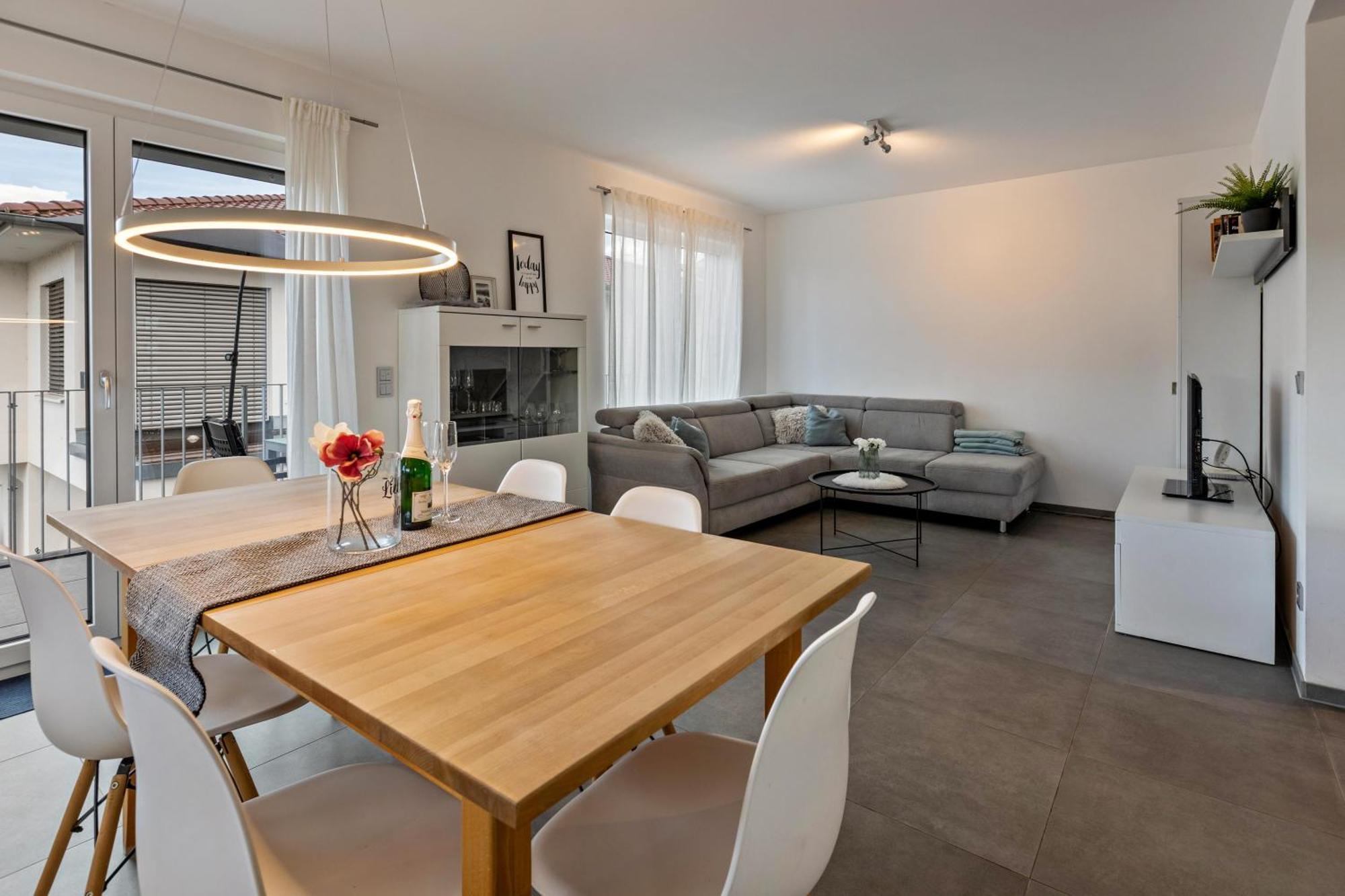 Ferienwohnung Schmuckstück Hilzingen Exterior foto